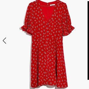 Madewell Silk Ruffle-Sleeve Button-Front Dress in Little Lilies, size 6